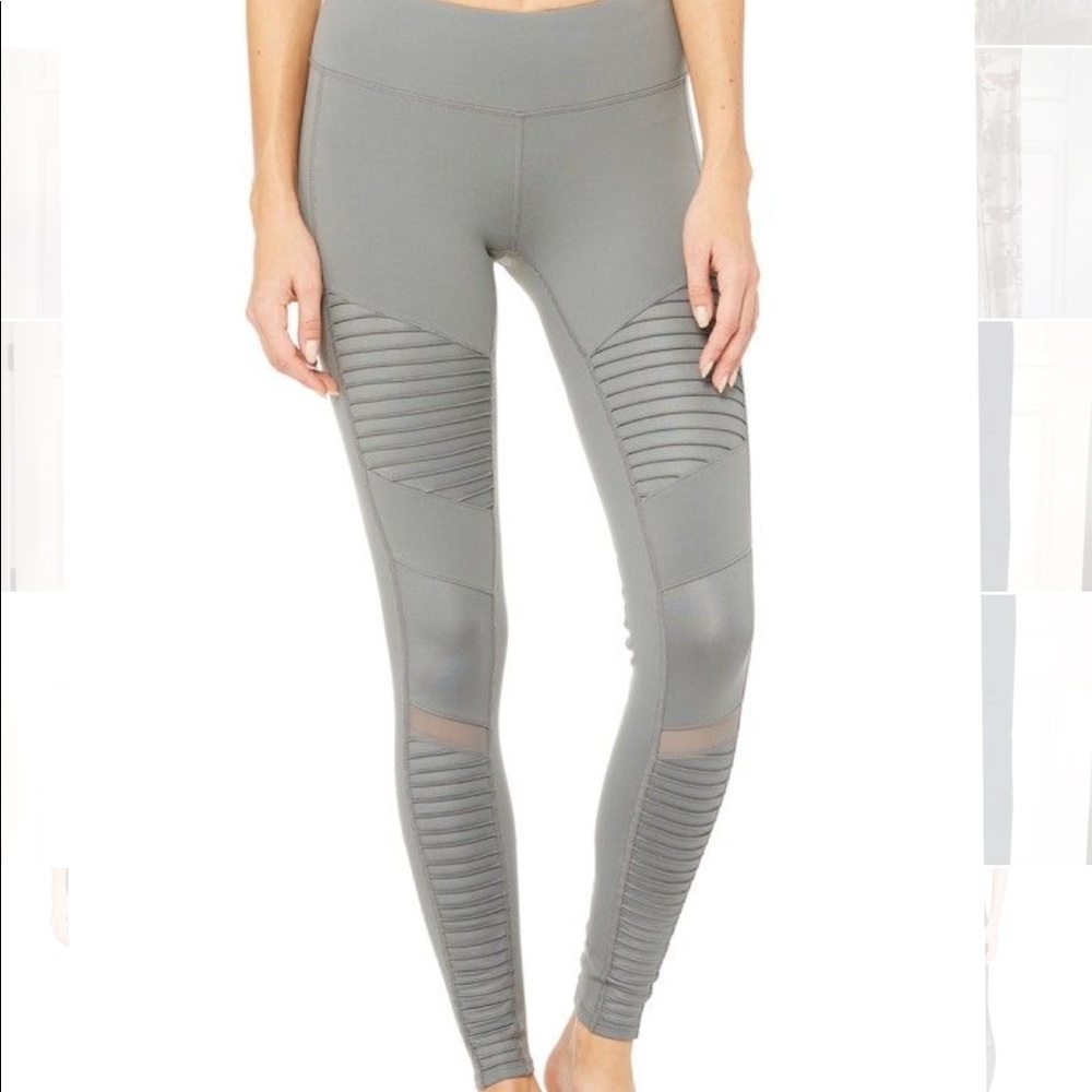 Alo yoga grey Moto leggings. Size small